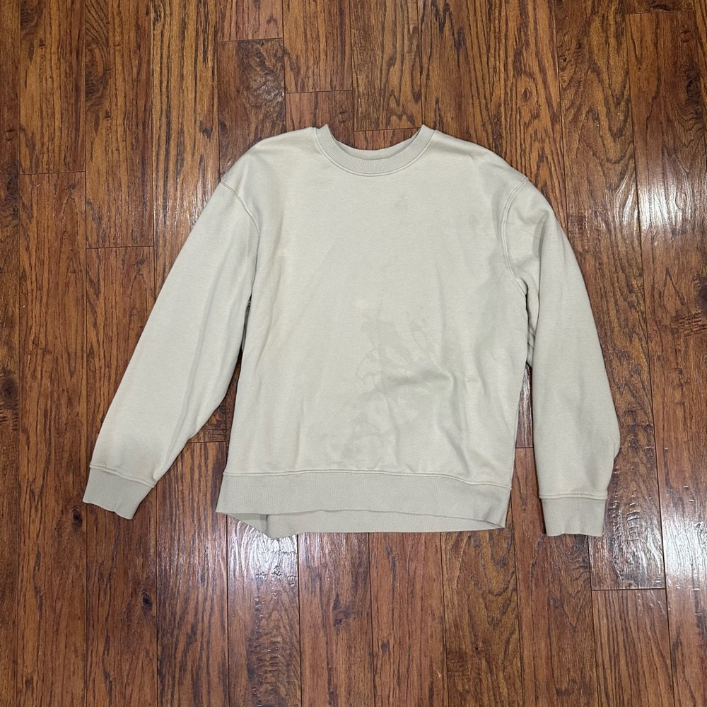 Old Navy Cream Crewneck Sweater